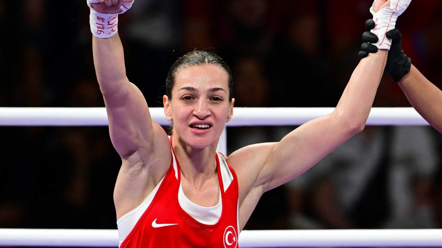 Buse Naz Çakıroğlu, dünya ikincisi oldu